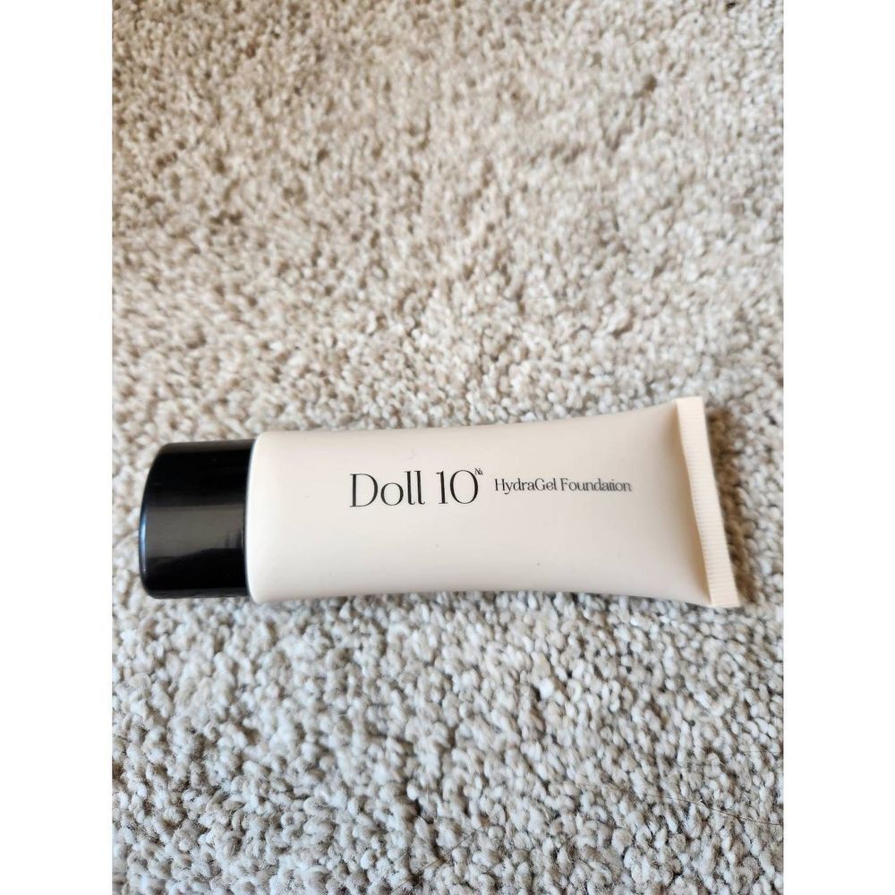 Doll 10 HydraGel Foundation Medium